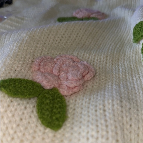 Women's Cream Floral Cardigan Sweater - Picture 2 of 10